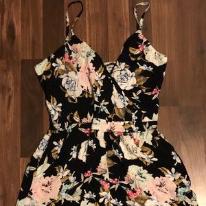 WRAP FLORAL ROMPER